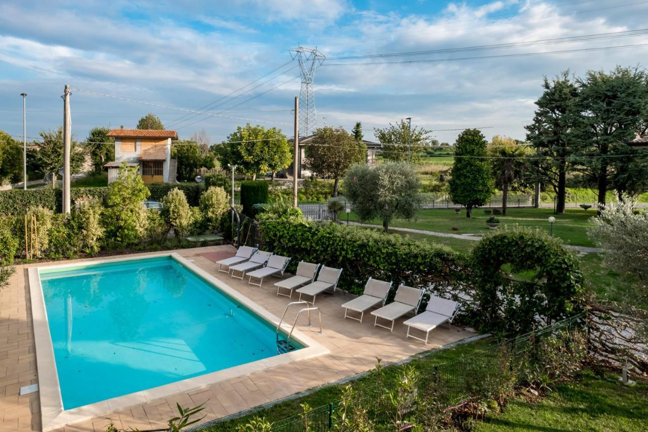 Residenza Oleandro Desenzano del Garda Exterior foto