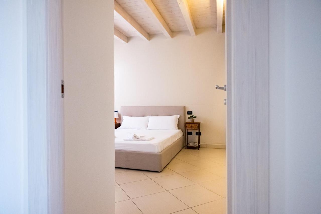 Residenza Oleandro Desenzano del Garda Exterior foto